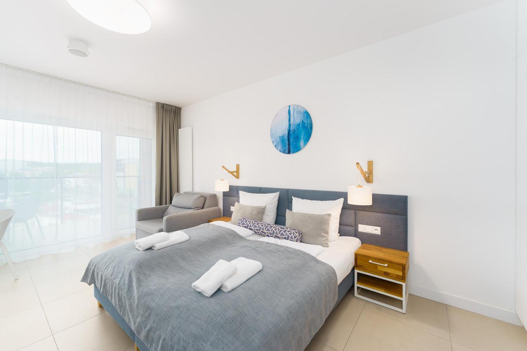 Aquamarina Prima Deluxe Studios With Sea View By Noclegi Renters Miedzyzdroje Extérieur photo
