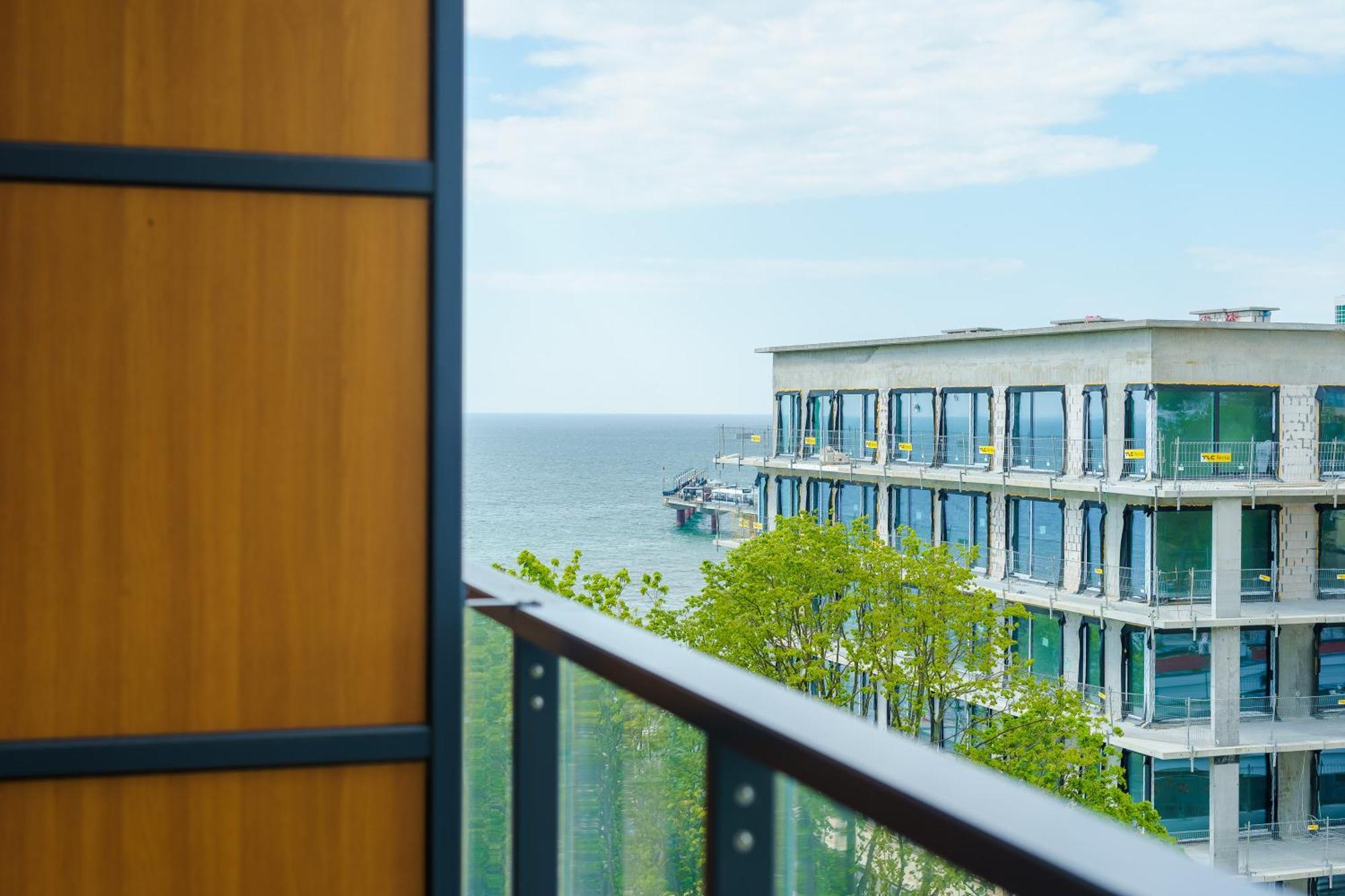 Aquamarina Prima Deluxe Studios With Sea View By Noclegi Renters Miedzyzdroje Extérieur photo