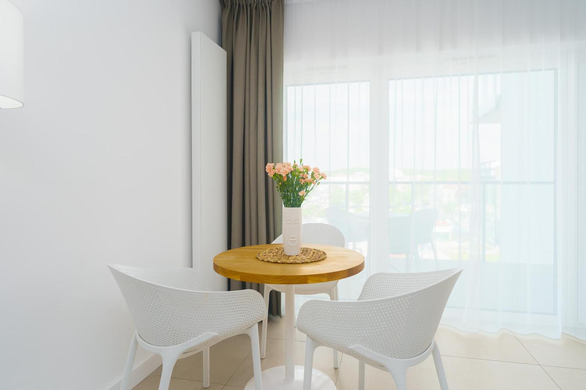 Aquamarina Prima Deluxe Studios With Sea View By Noclegi Renters Miedzyzdroje Extérieur photo