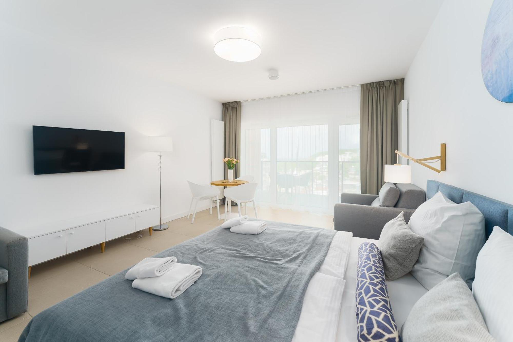 Aquamarina Prima Deluxe Studios With Sea View By Noclegi Renters Miedzyzdroje Extérieur photo