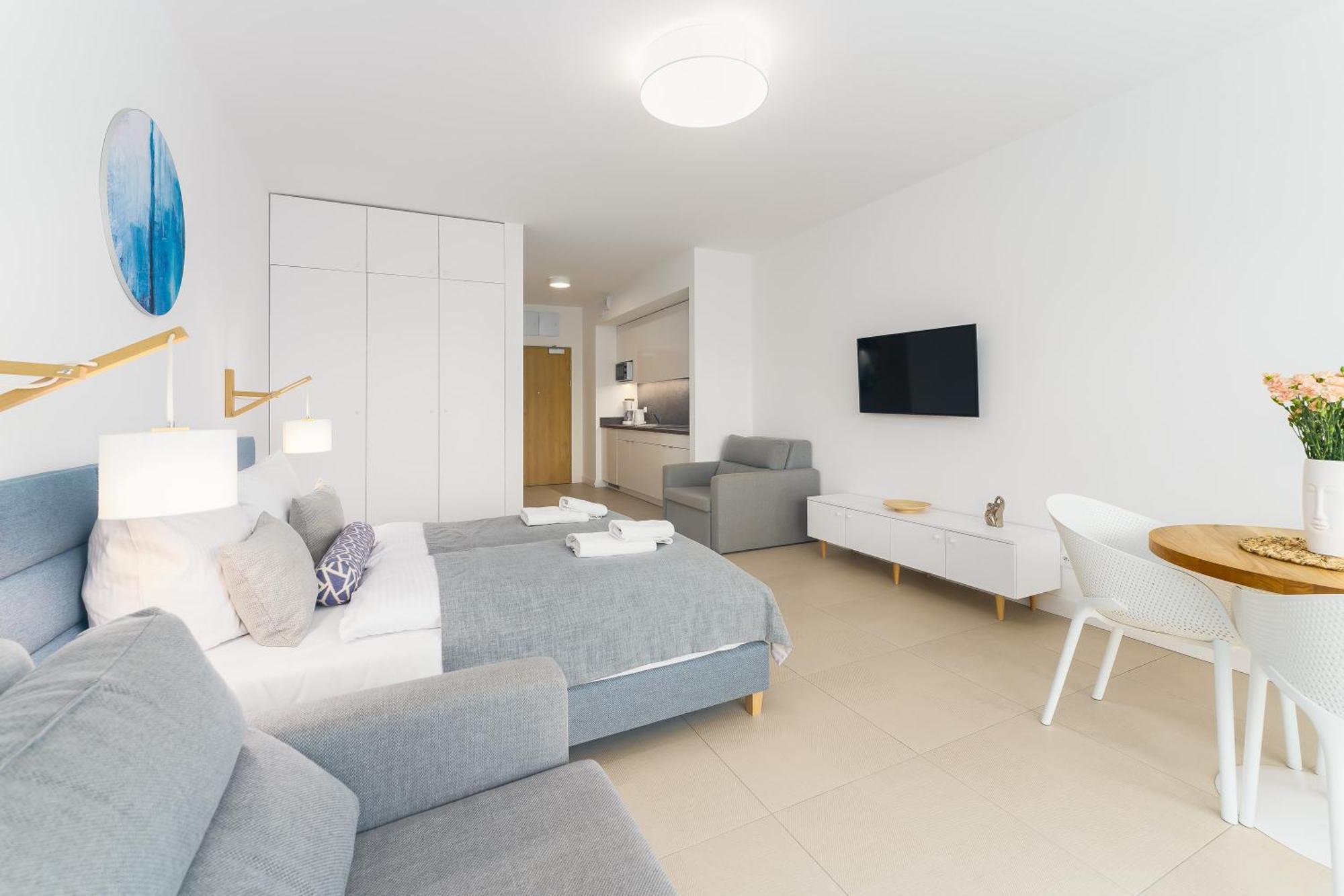 Aquamarina Prima Deluxe Studios With Sea View By Noclegi Renters Miedzyzdroje Extérieur photo
