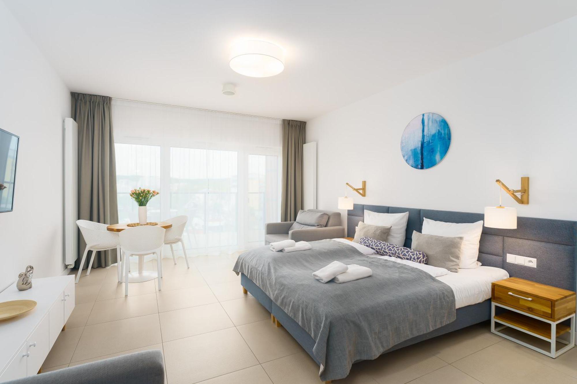 Aquamarina Prima Deluxe Studios With Sea View By Noclegi Renters Miedzyzdroje Extérieur photo